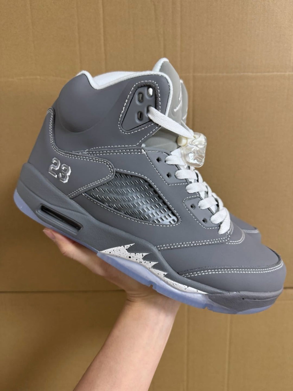 Jordan 5 Metal